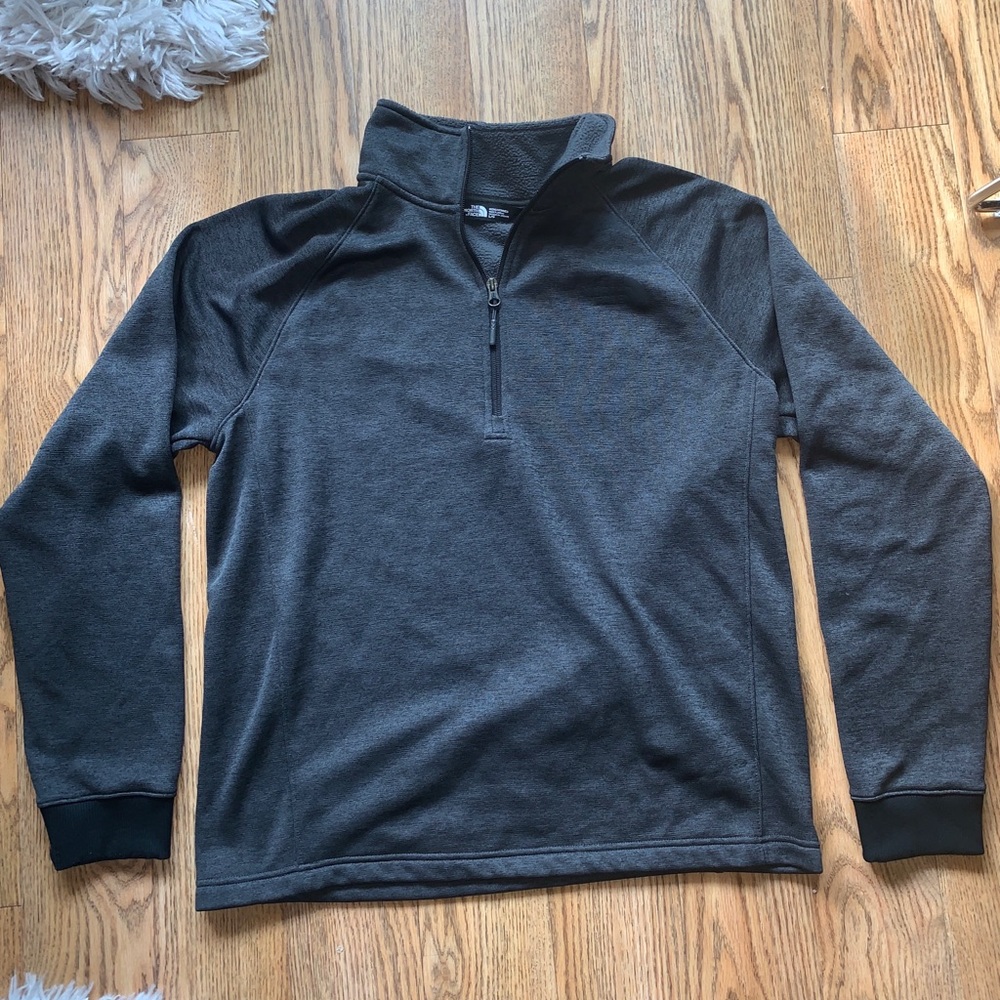 Men’s grey Northface quarter zip